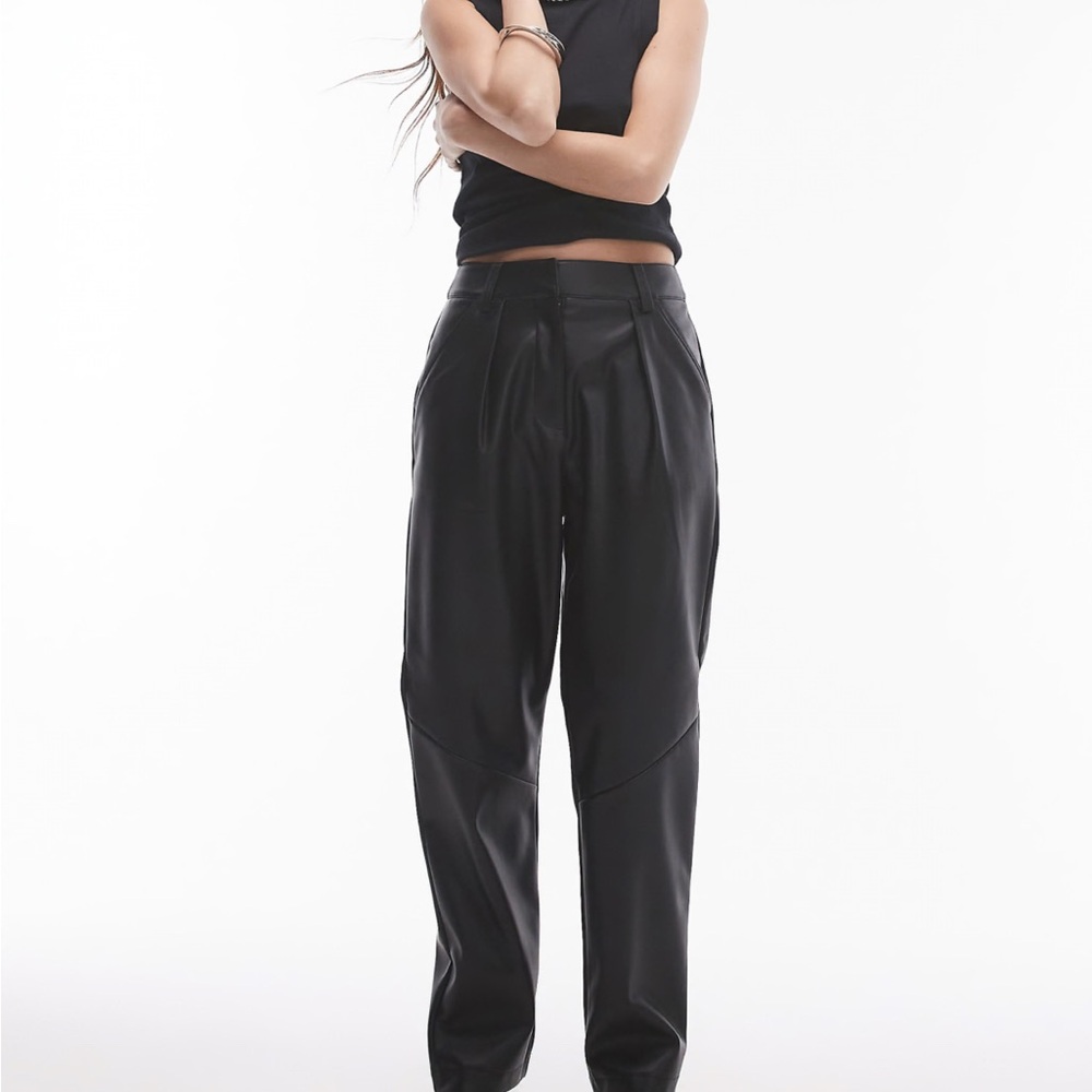 Topshop Black Faux Leather Tapered Pleated Trousers High Waisted Pants Womens